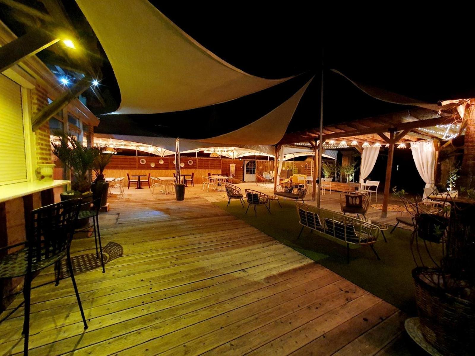 Domaine Le Baraillot, Chambres Et Repas D'Hotes, Soiree Etape Aiguillon Buitenkant foto